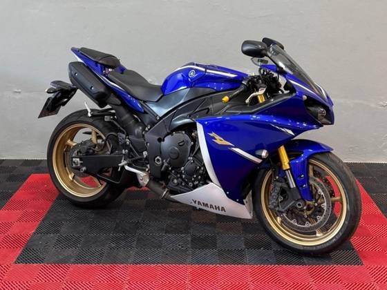 YAMAHA YZF R1 